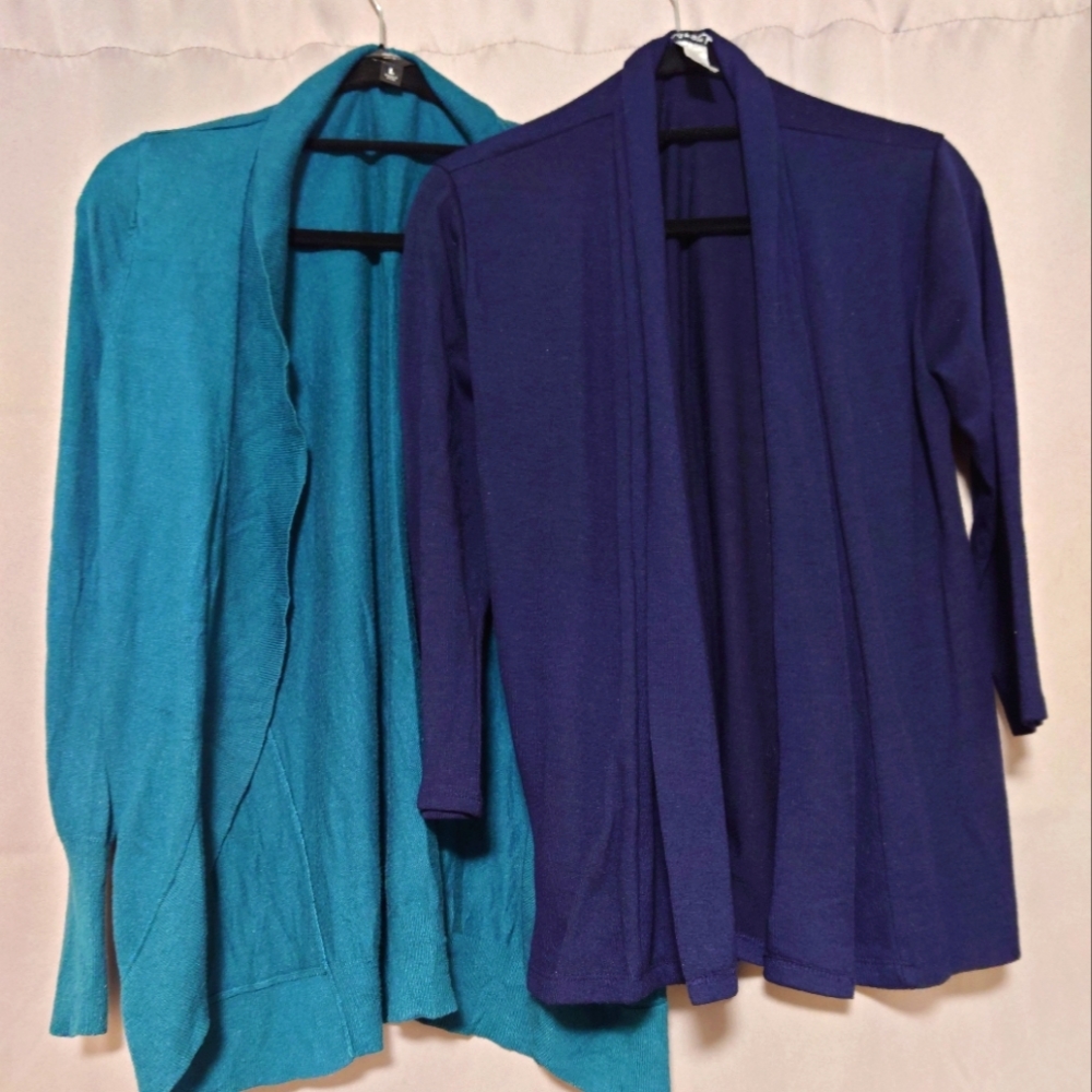 Lot of 2, soft, long sleeve women's cardigans, size large, teal & navy blue